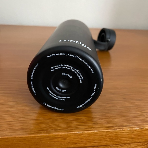 Black Contigo bottle - Picture 3 of 4